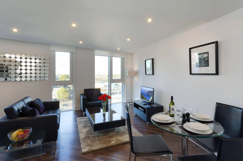 SACO Aldgate - Altitude