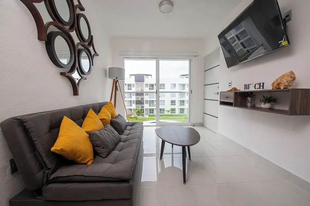 Cozy 2-Bedroom Retreat with Pool Access