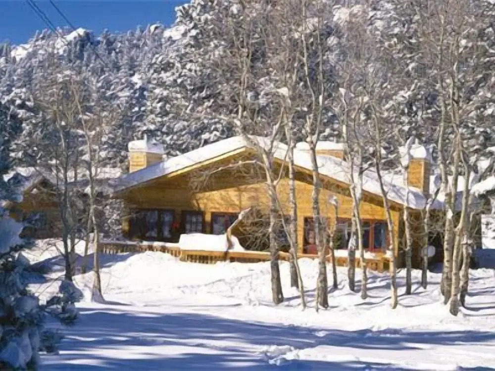 Streamside on Fall River