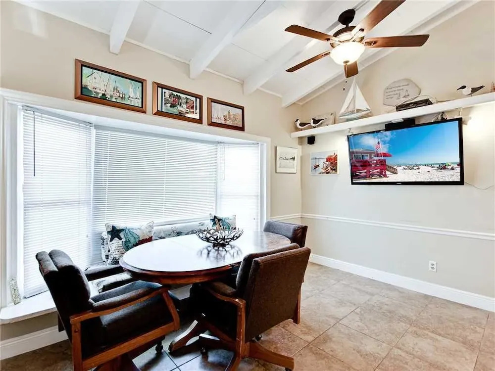 Beachaven 52 - One Bedroom Condo