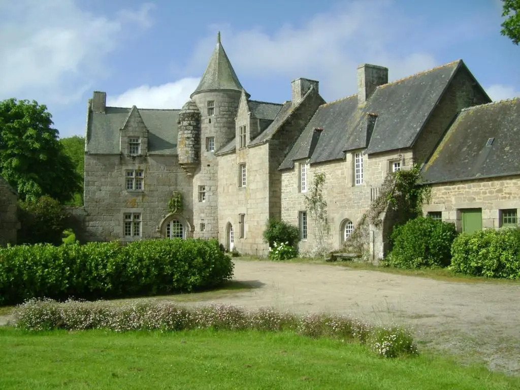 Manoir de Kerguéréon