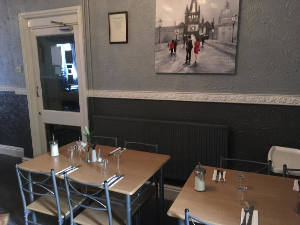 Greenmount Hotel