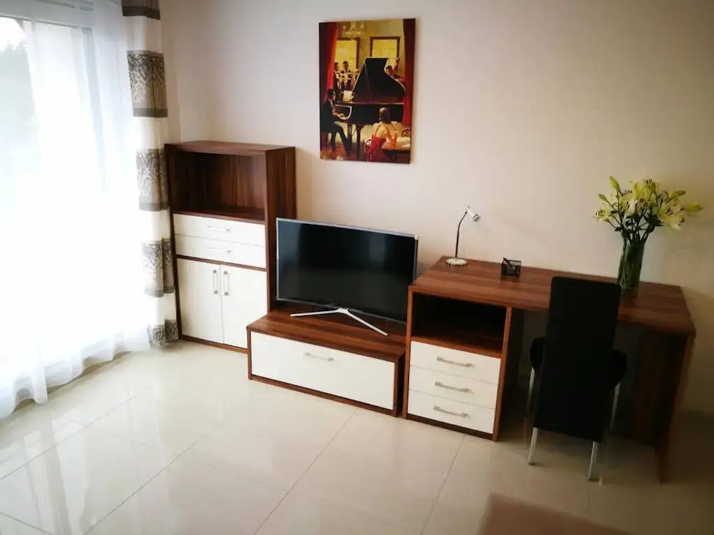 Mandarina Hotel STRASSEN
