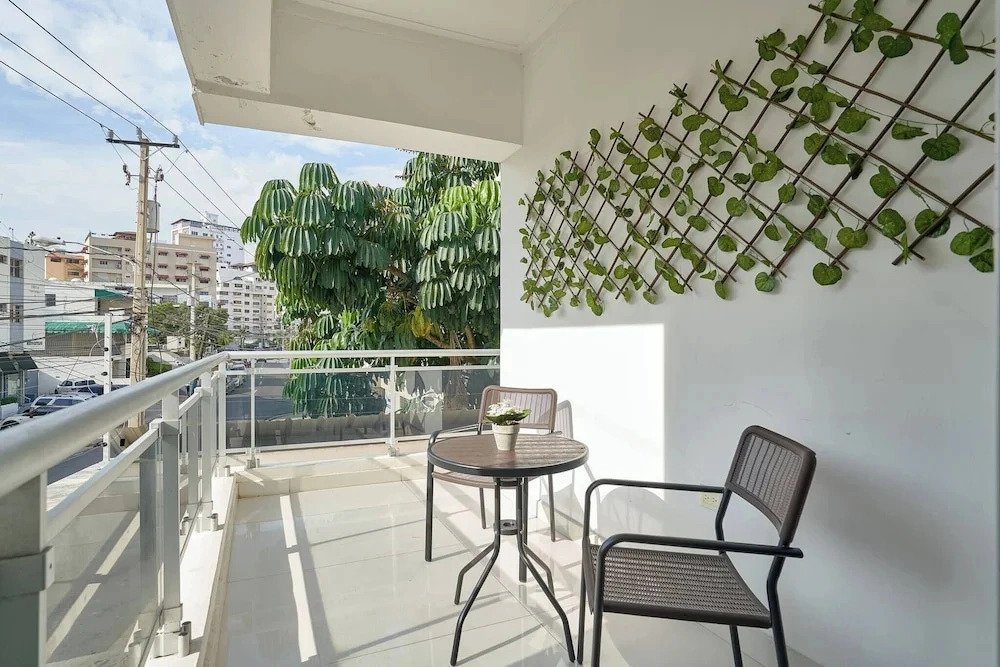 Luxurious 3-bedroom Condo With City Views in Santo Domingo