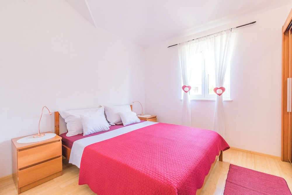 Apartments Seric