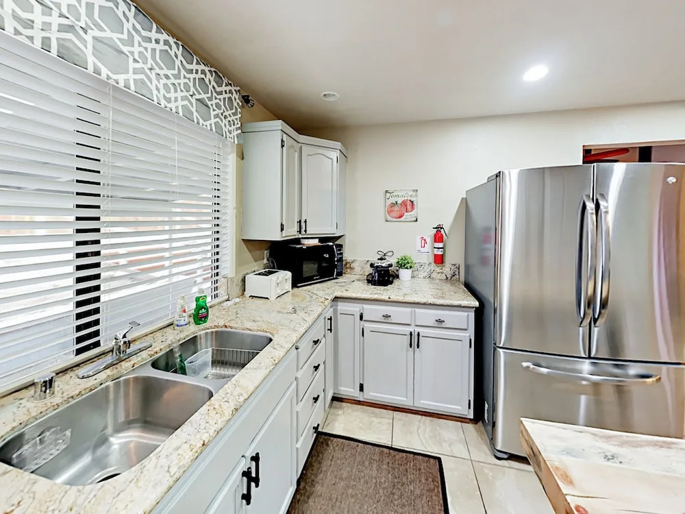 188 S Eureka Dr Home 3 Bedrooms 2 Bathrooms Home