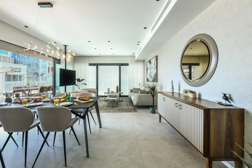 Luxury 3br with sea view