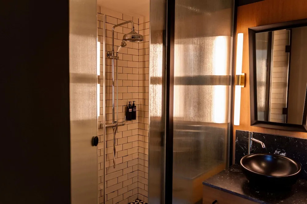 Letoh Letoh Sevilla
