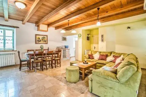 Apartment Bubani O-552