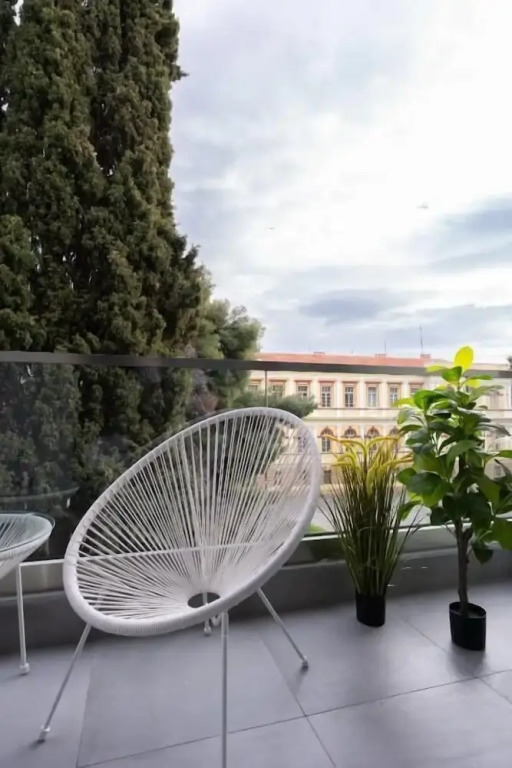 Velvet Luxury Apartments near the City Center by BiNoBi