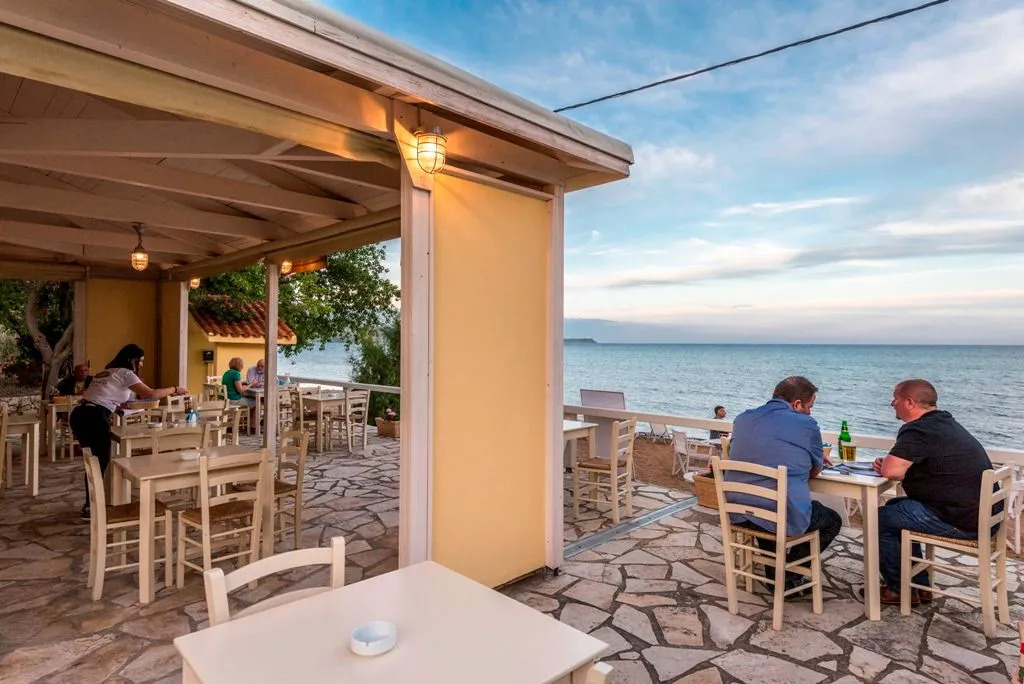 Albouro seafront apartments