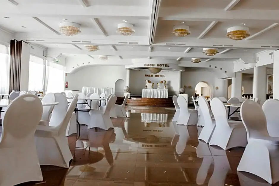 Bach Hotel