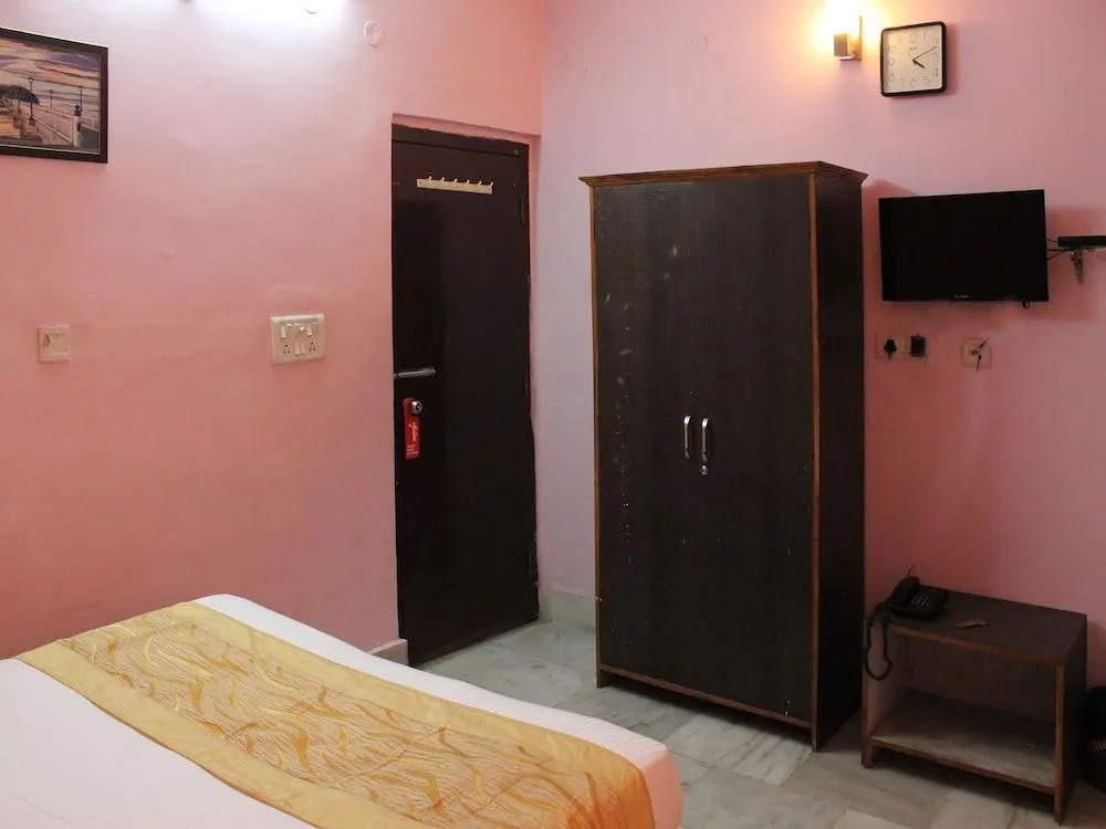 OYO 7321 Hotel Lord Shiva