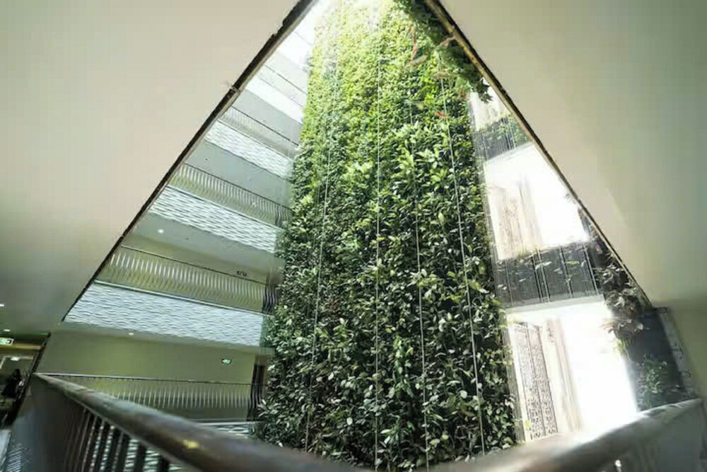 Vertex Luxstay Leman The MarQ Residence