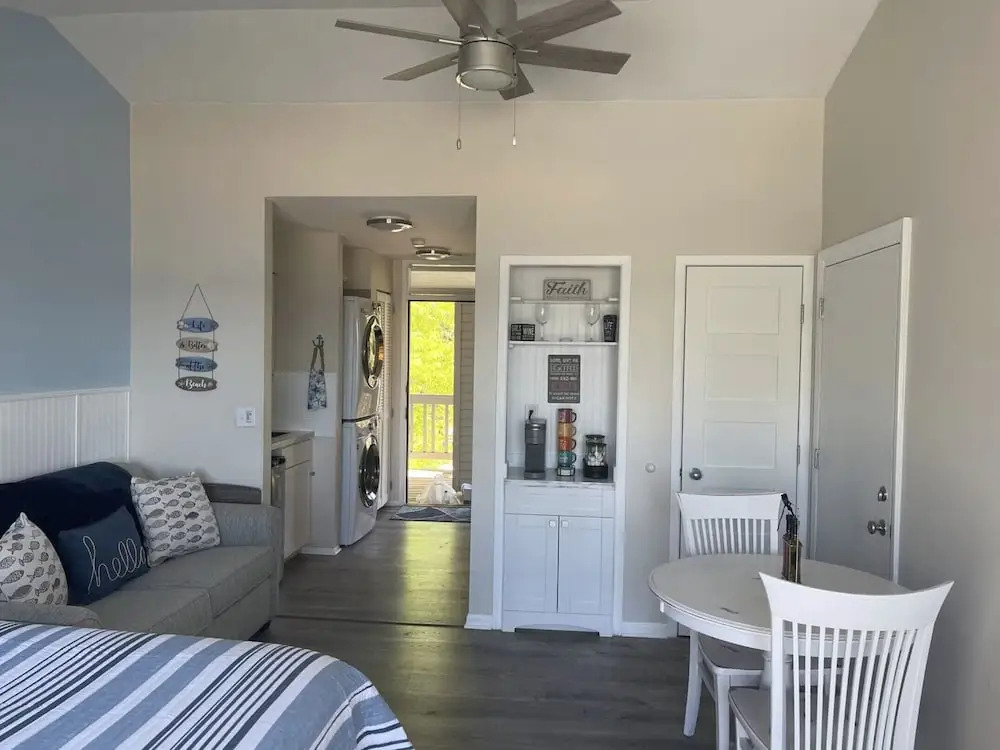 Sunset View Studio Condo The Shores 5587