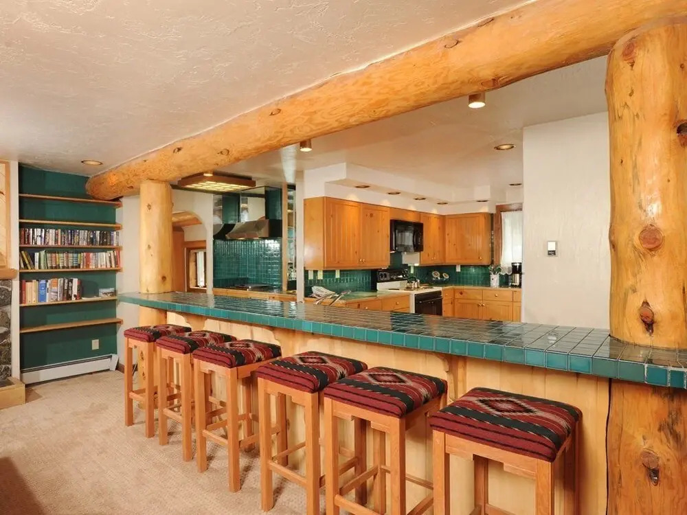 Blue Spruce House 7022