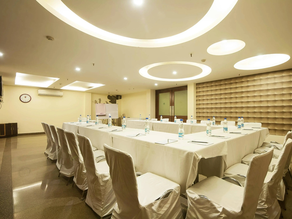 Alpina Hotels & Suites