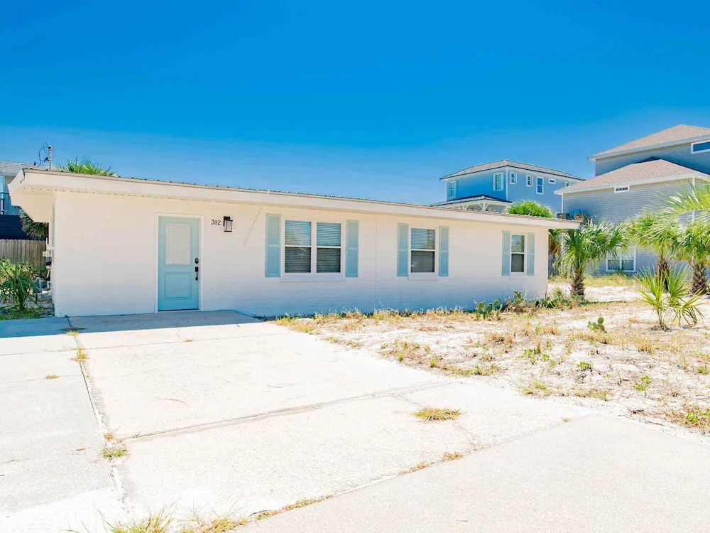 La Casa Deluna by Southern Vacation Rentals