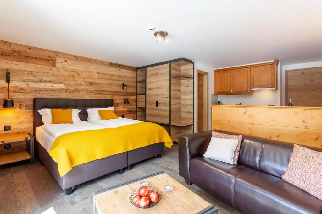 22 Summits Apartments