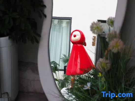 Yixi Xiaoju · Starry Sky Courtyard · Light Luxury Sojourn Guesthouse (Tekes Bagua City Branch)
