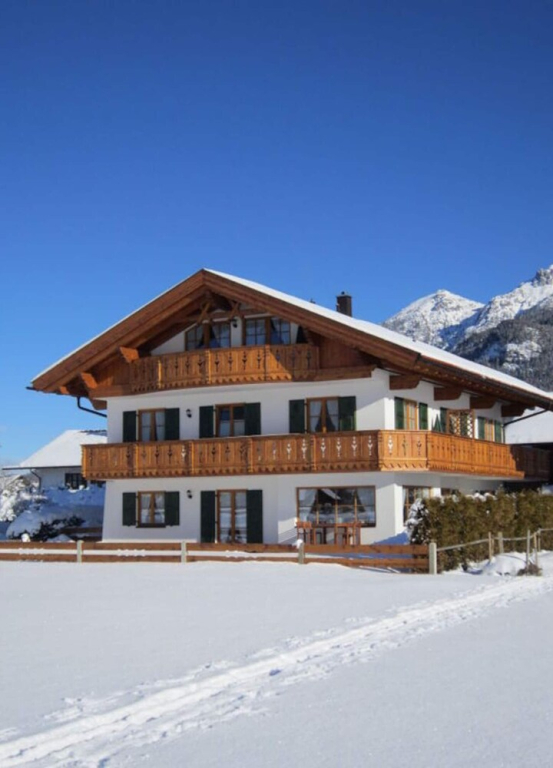 "karwendel" Modern Retreat
