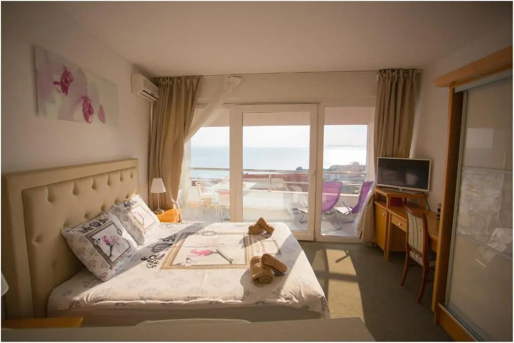 Apartments Maja