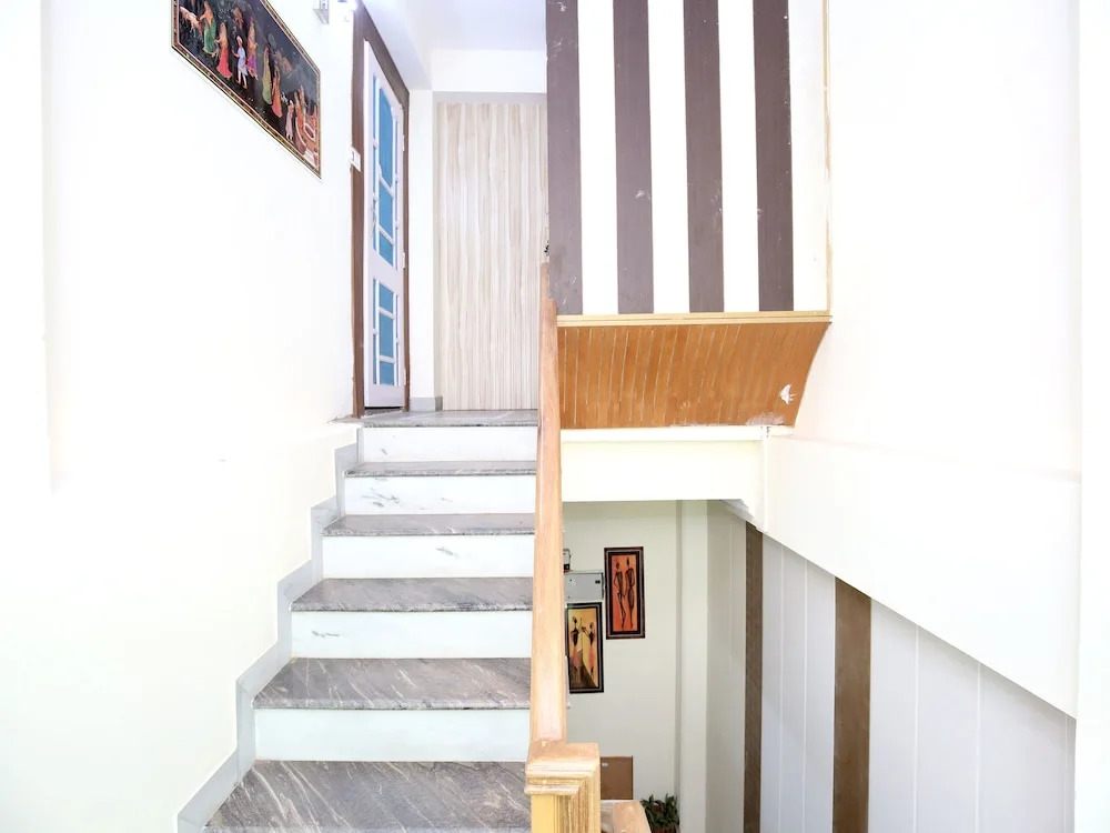 OYO 11904 Home Cottage Stay Sec 6