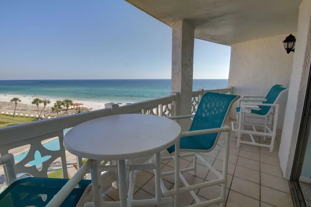 465 El Matador - One Bedroom - Condo