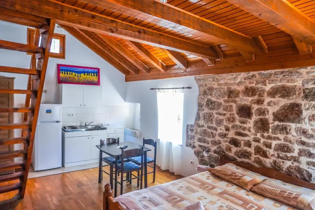 Apartments Loriana