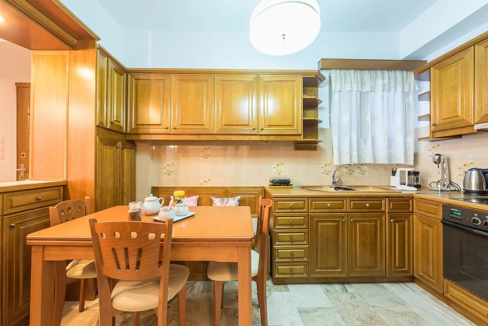Vintage Acropolis Apartment