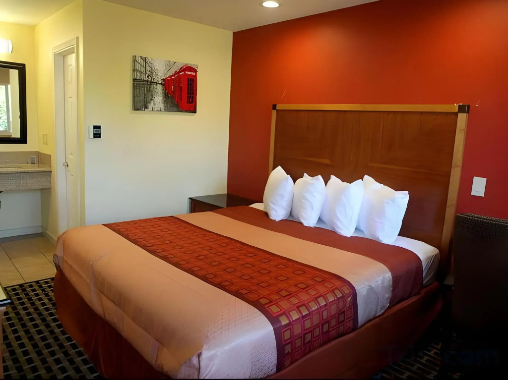 Bay Breeze Inn