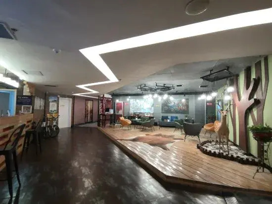 Home Inn Langyun Baiyun Hotel (Shijiazhuang Yucheng Media College)