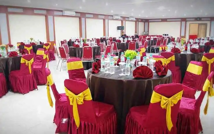 Grand Pangeran Khar Hotel