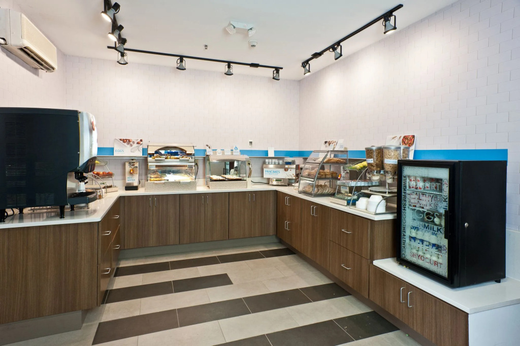 Holiday Inn Express Hotel & Suites Scott-Lafayette West by IHG