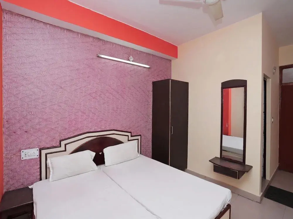 SPOT ON 40707 Hotel Mohan