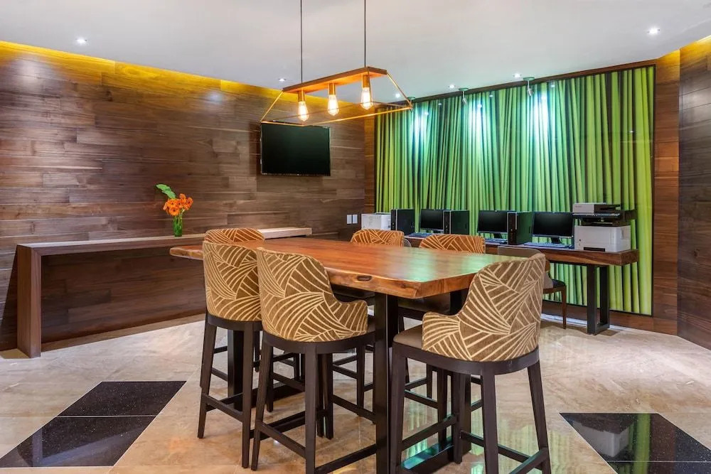 Caracol Bay Cancun by Ypj