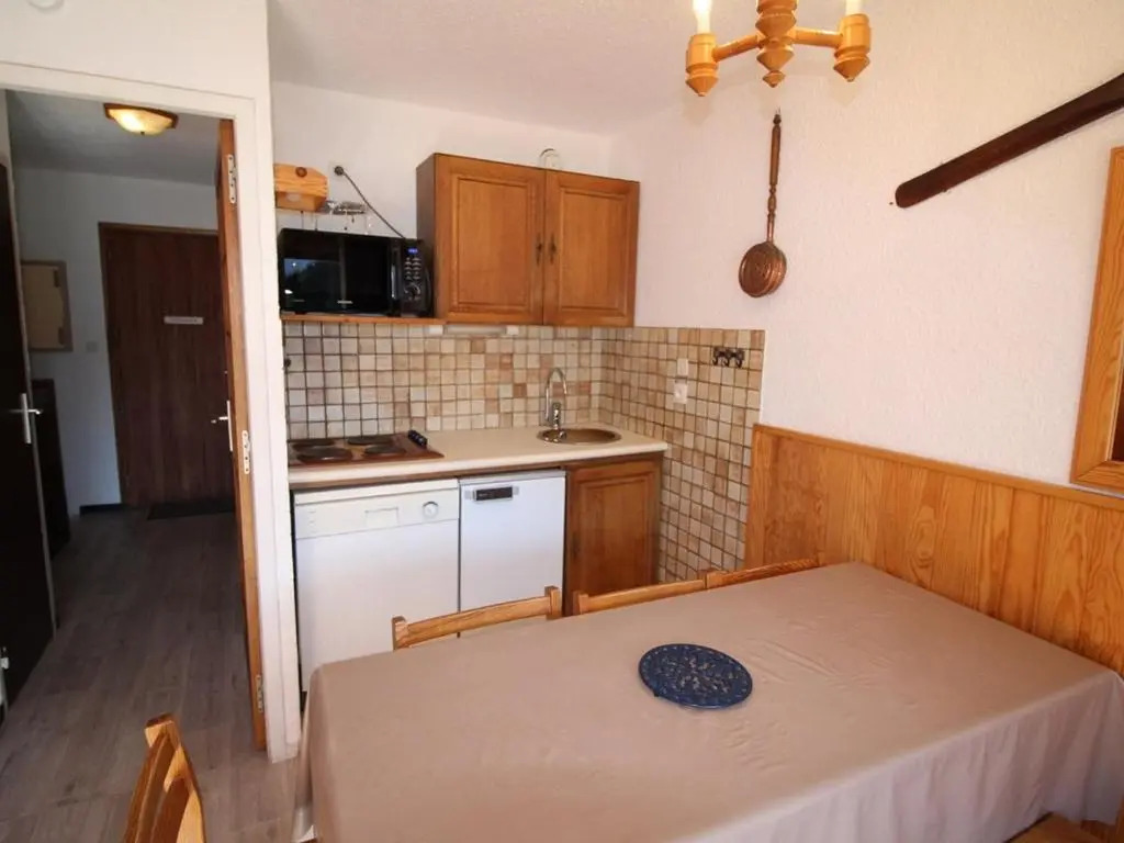 Appartement Auris, 2 pièces, 8 personnes - FR-1-297-82