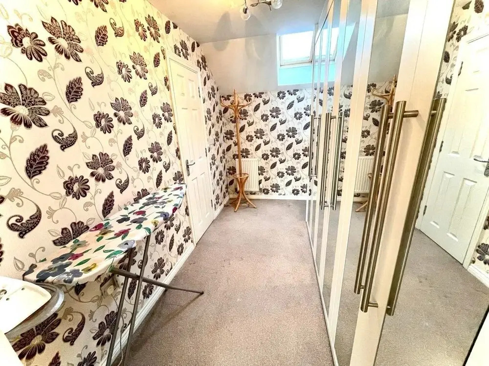 Lakeside Stylish 3 Bedroom House