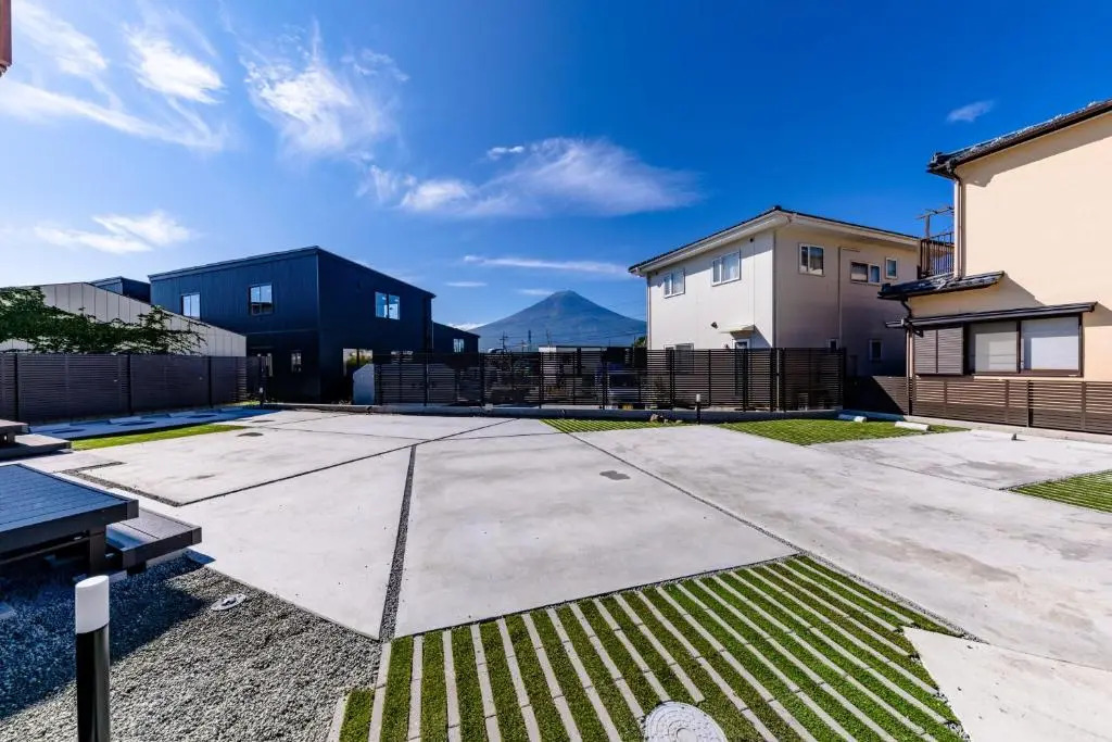 ResortClub 04凛