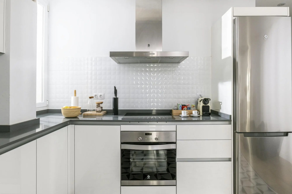 Modern & Chic 2BR/2BA apartment in trendy Chueca