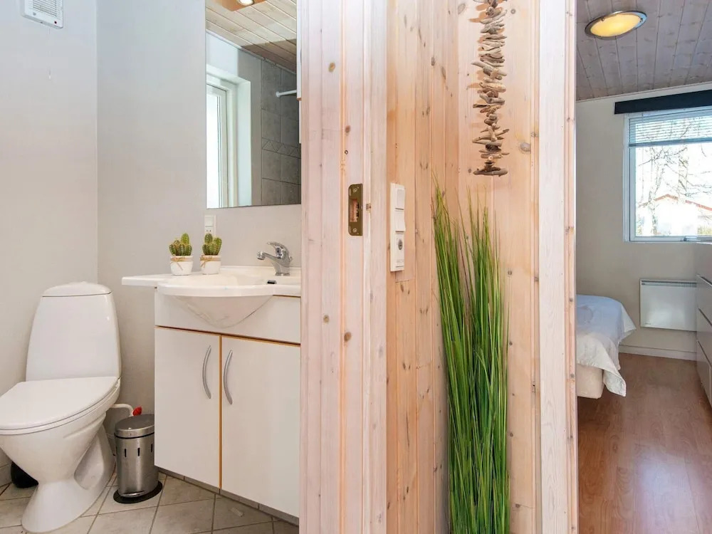 8 person holiday home in Struer-By Traum