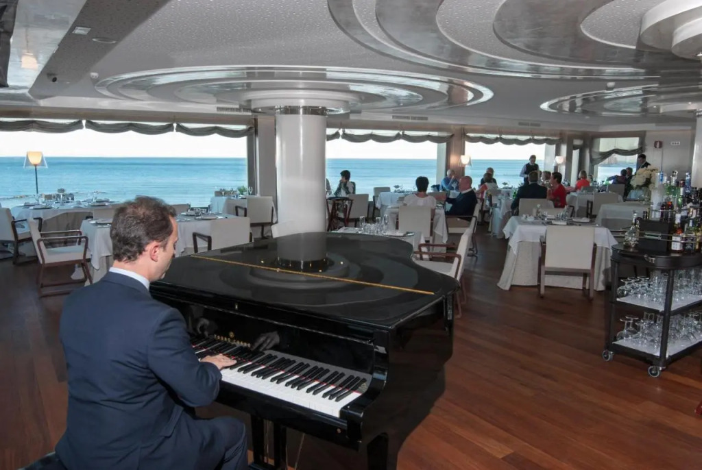 Aleysa Playa Aparthotel