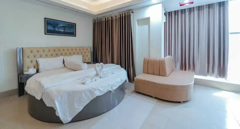 Urmee Guest House
