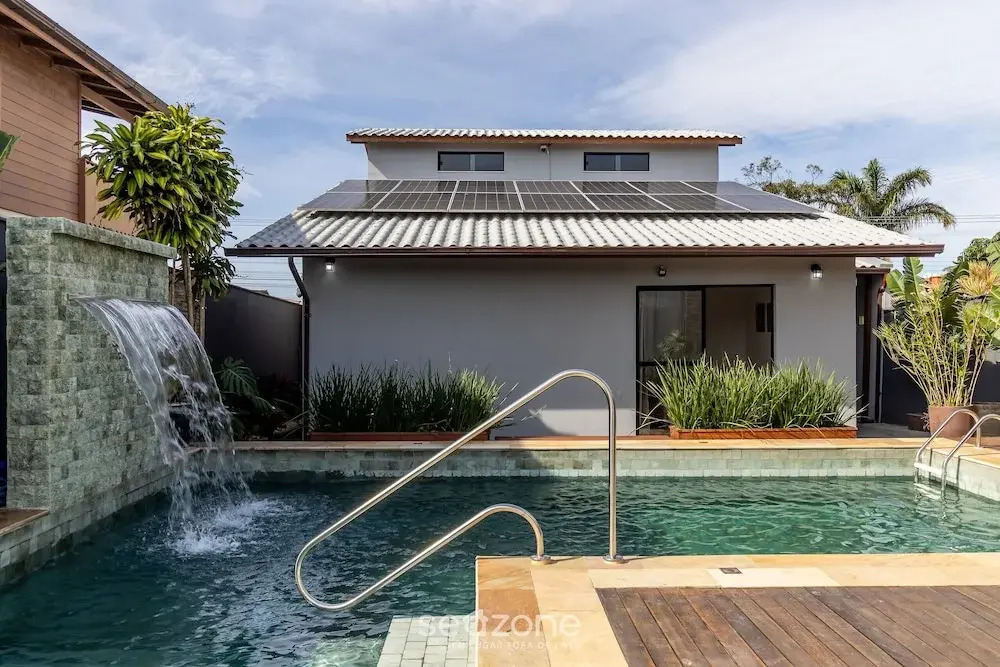 House With Pool Near the Beach Jde792