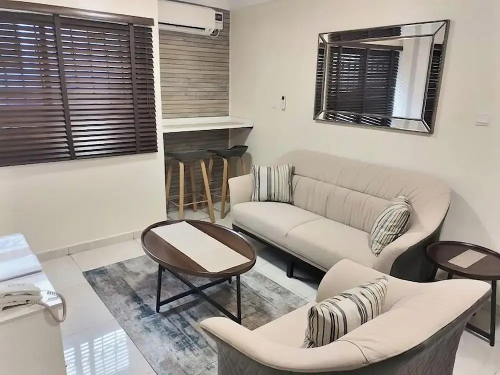 215 West Apartment