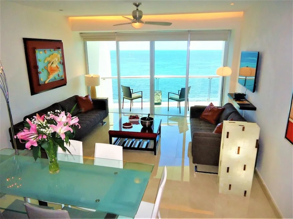 Tu Mirada al Mar Beachfront Tower & Spa (3 Bedroom Condos)