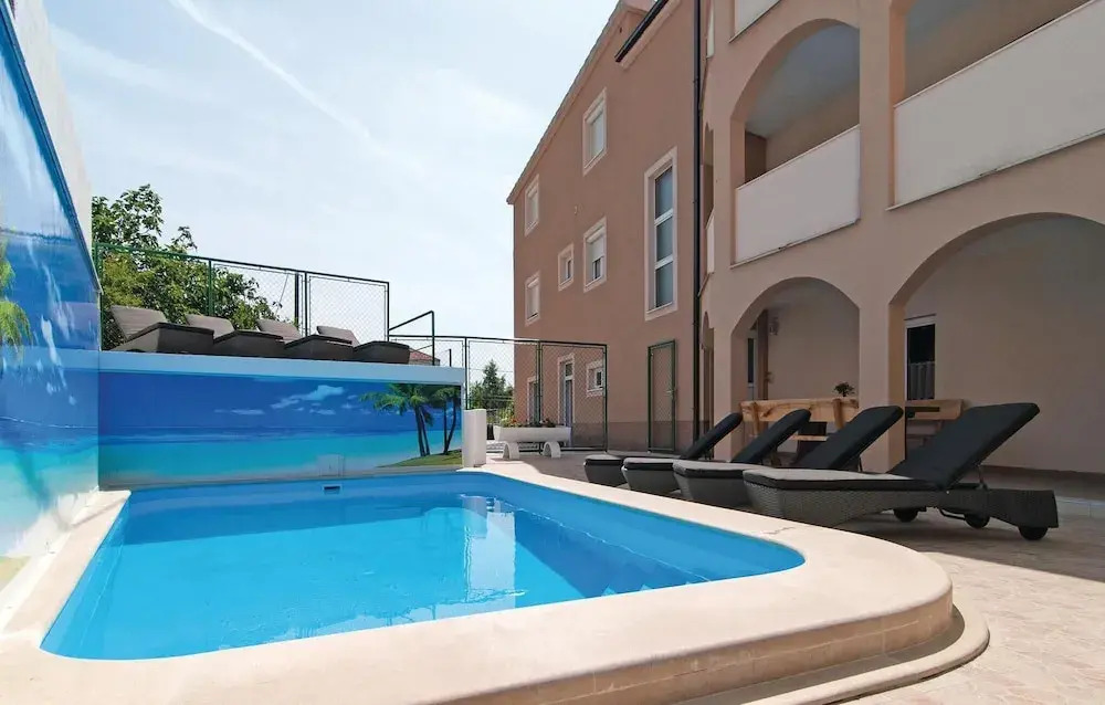 Awesome Home in Kastel Gomilica With Wifi and 1 Bedrooms