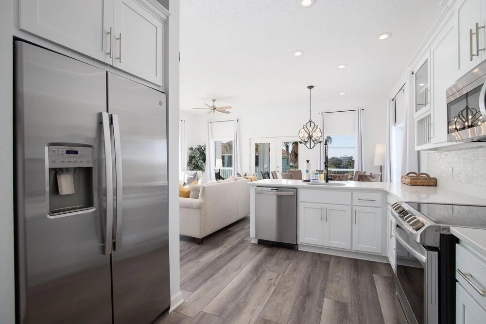 114 E Lakeshore Dr - The Sandcastle by Blue Swell