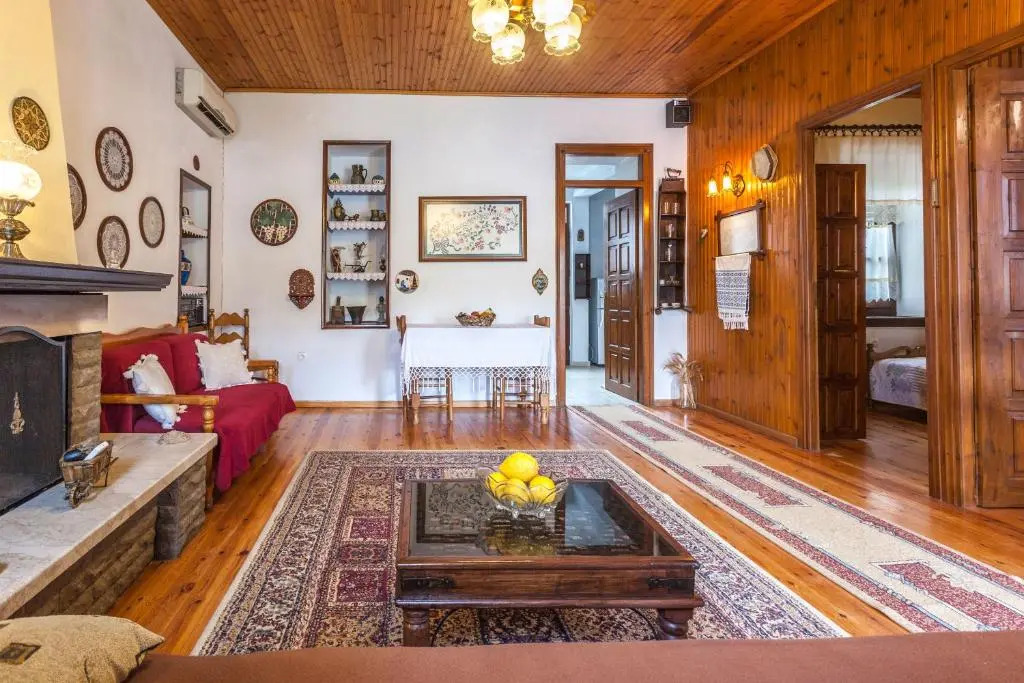 Nikoleri Studios & Apartments