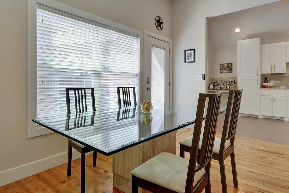 2BR Renovated Austin Coach House by RedAwning